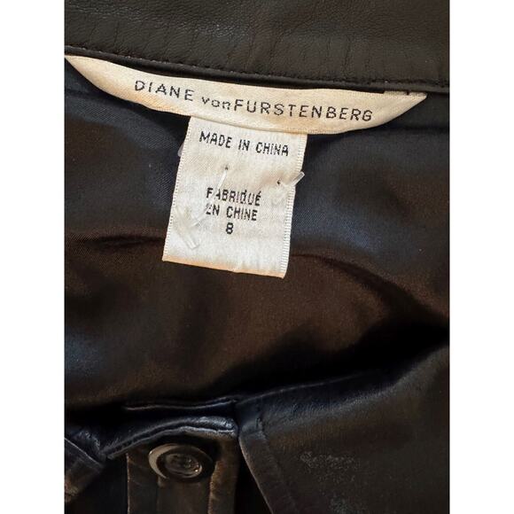 VINTAGE DIANE VON FURSTENBERG LEATHER COAT SZ 8 - Picture 4 of 5